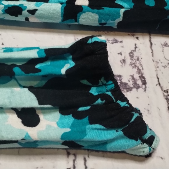 Michael Kors Floral Blouse with 3/4" Elastic Sleeves Relaxed Fit - Picture 6 of 8